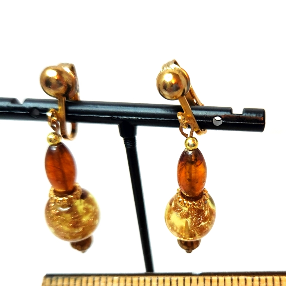 Vintage Earrings Clipon Lucite Beads